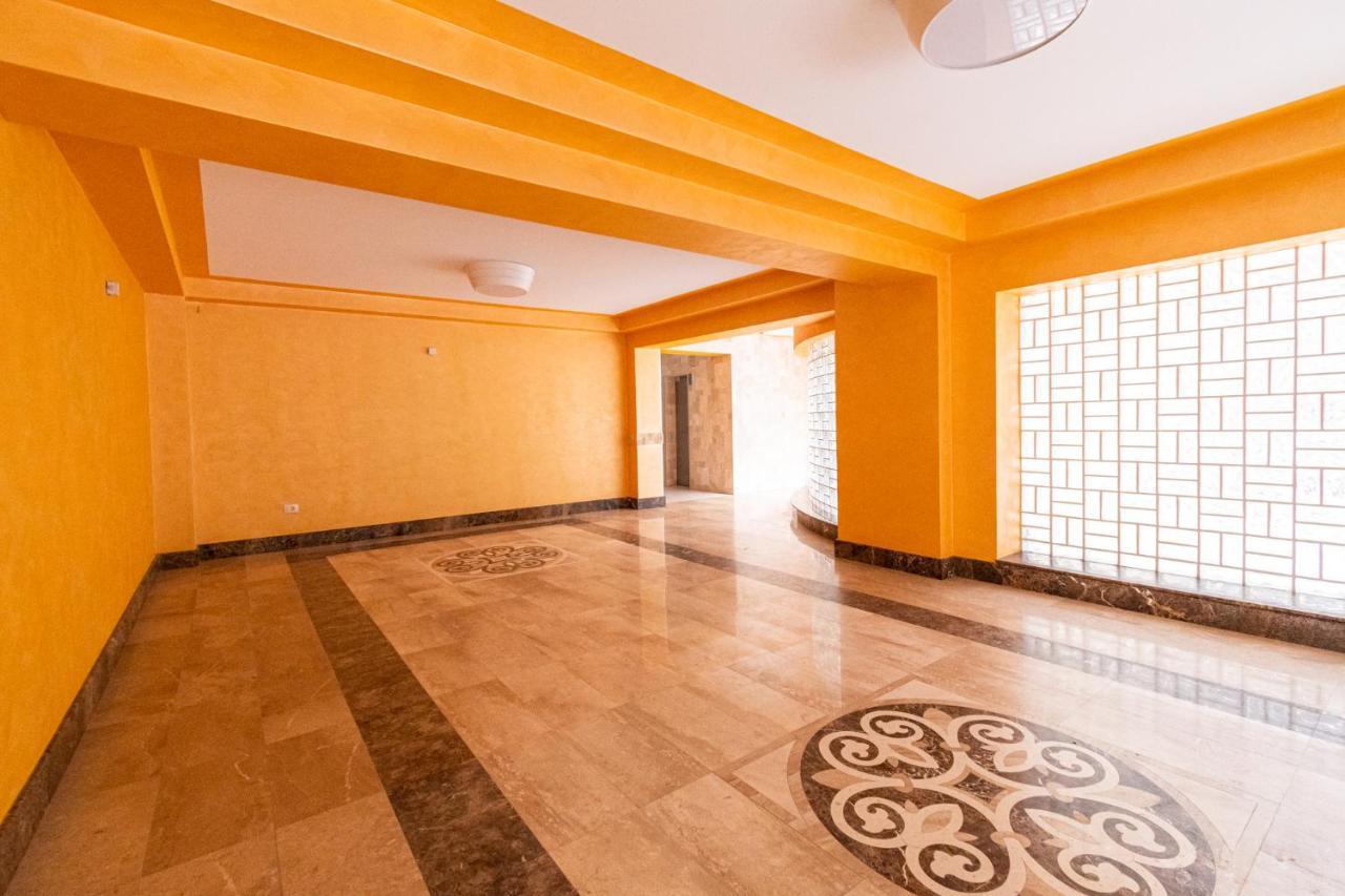 Nature Apartment - Minutes Away From The Old Town And Afi Mall Брашов Екстер'єр фото